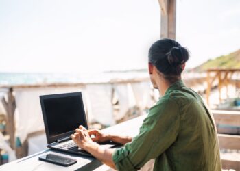 Tester Buddy for Digital Nomads: Earn While You Travel, One Game at a Time