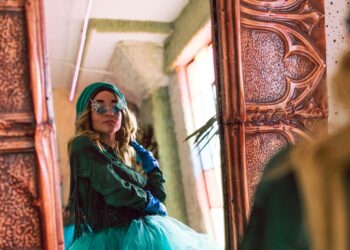 shaggy hairstyles fringe layered bob for fine hair over 50