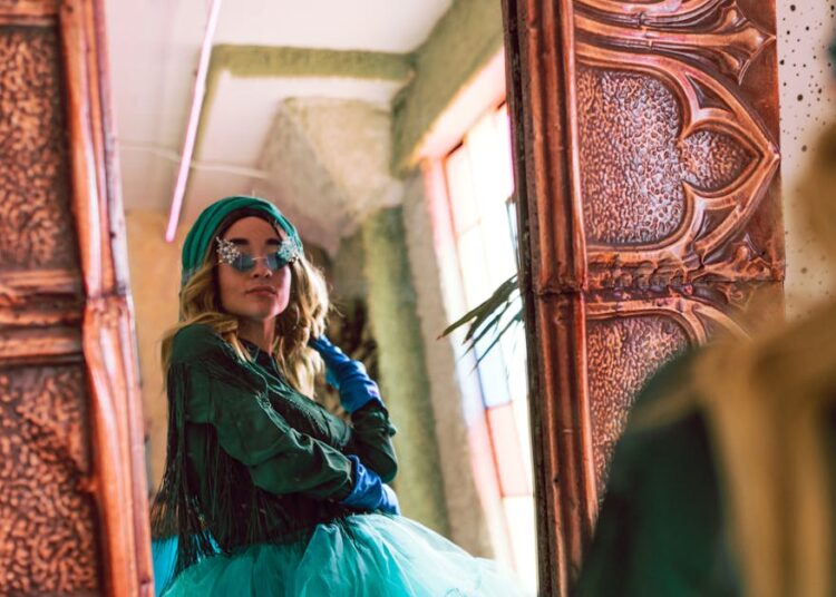 shaggy hairstyles fringe layered bob for fine hair over 50