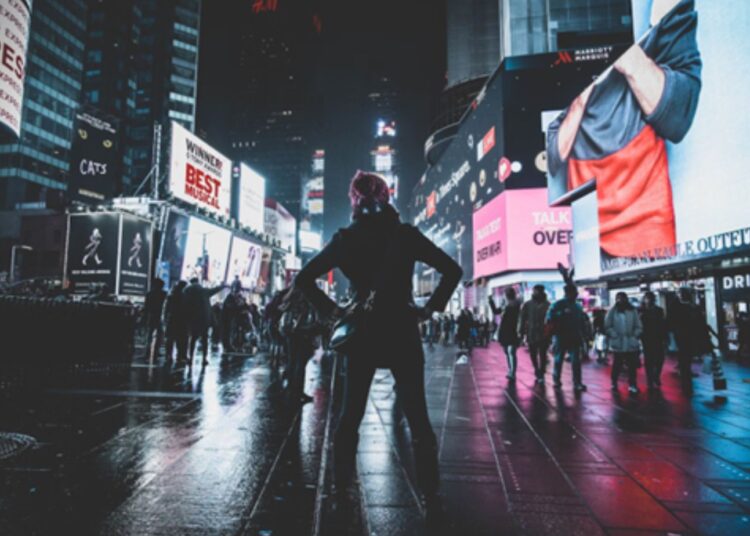 What to Consider When Choosing an Outdoor LED Display for Your Business