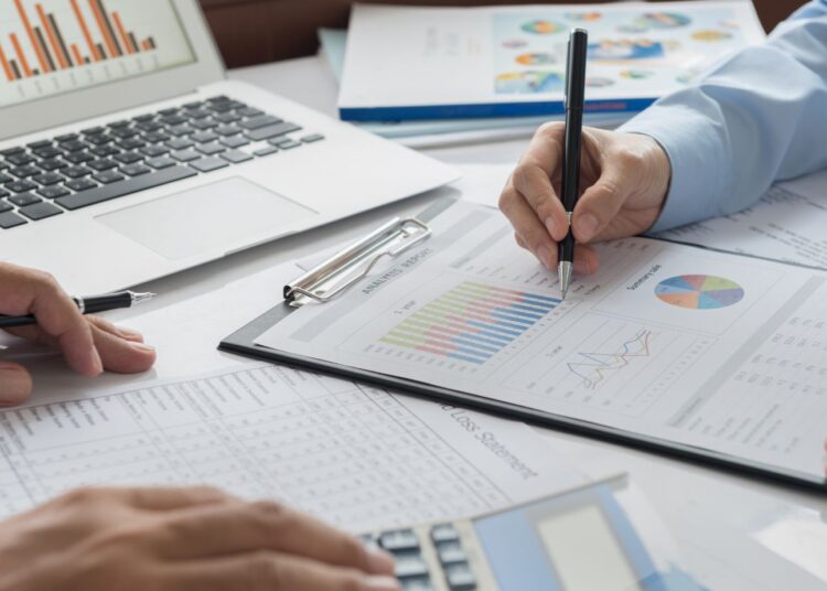 Why Financial Education Matters More Than Ever in the Digital Age