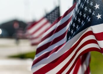 How to Enjoy and Watch U.S. Sports on a Budget