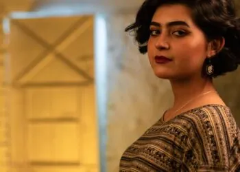 long on top short on sides straight hair