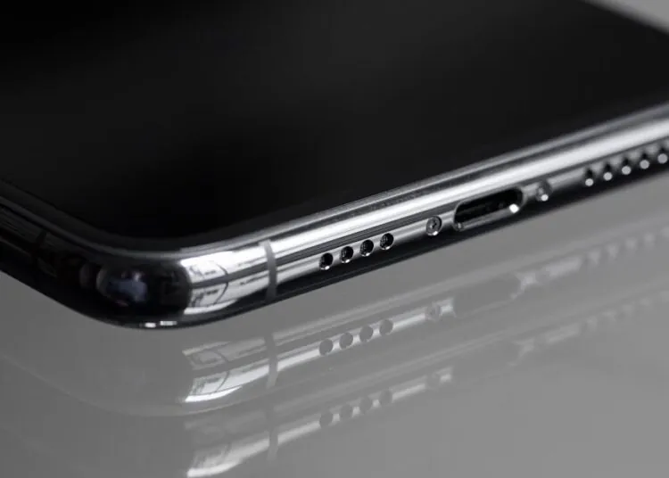 How to Fix iPhone 13 Charging Port: Simple Steps to Restore Your Device’s Power